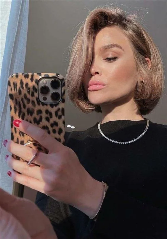 Жіноча стрижка боб