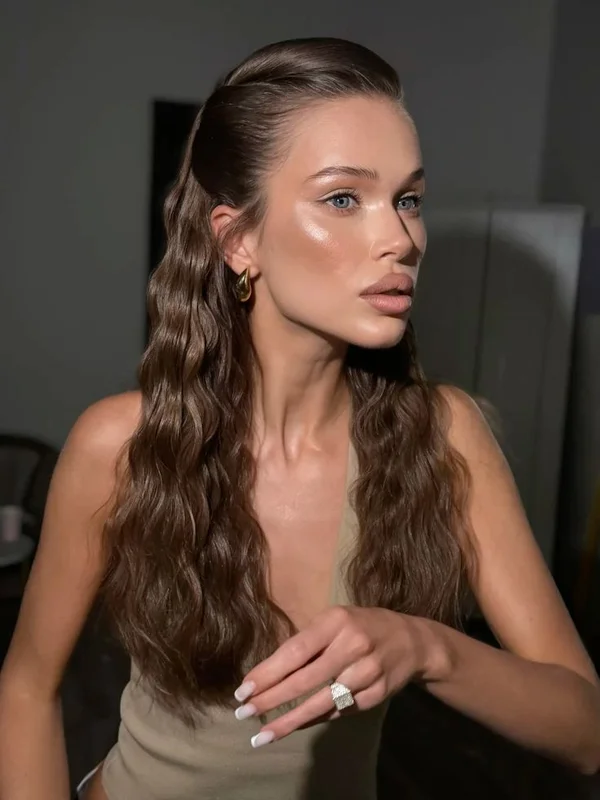 Стильна зачіска на кожен день
