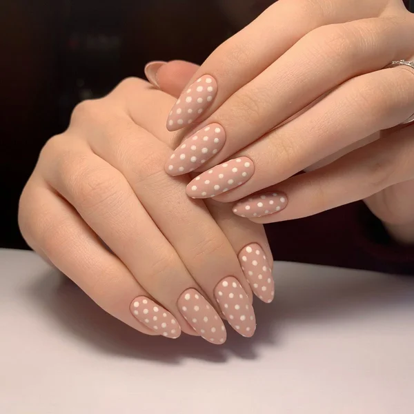 Матовий манікюр