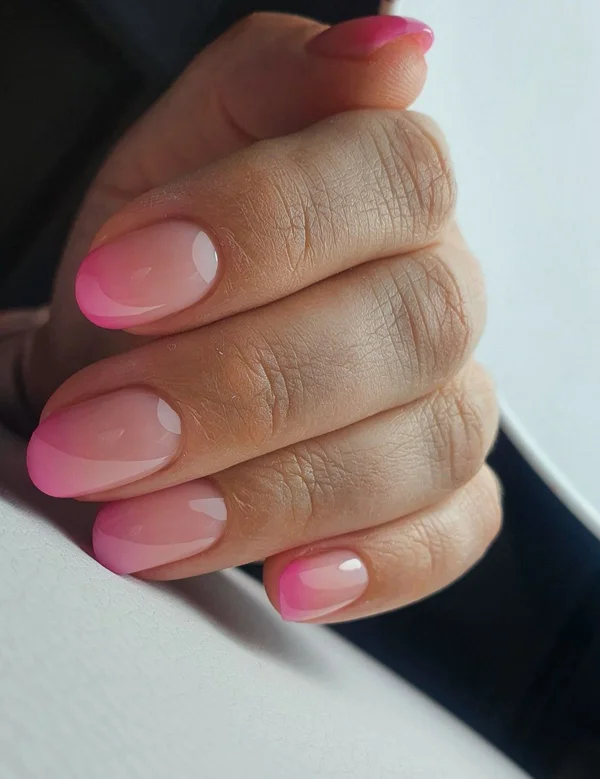 Яскравий дизайн омбре