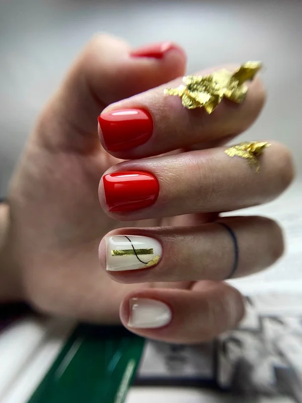 Ефектний манікюр