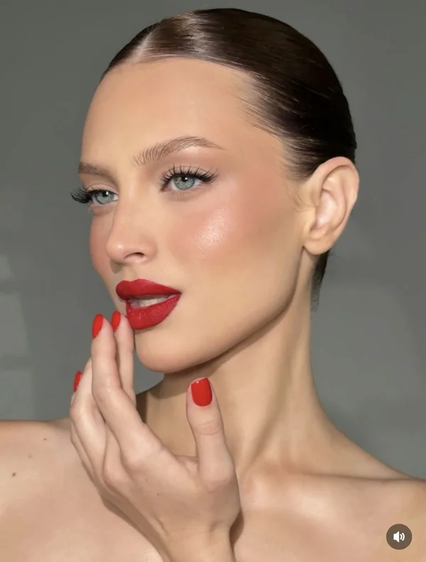 Стильний дизайн нігтів