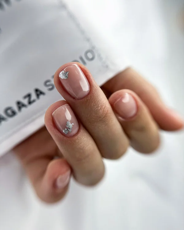 Стильний дизайн нігтів