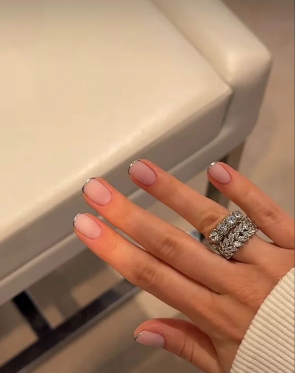 Трендовий дизайн нігтів