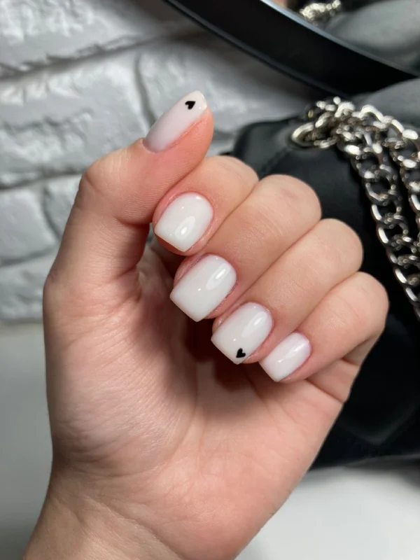 Стильний дизайн манікюру