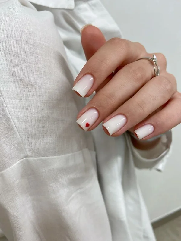 Стильний дизайн манікюру