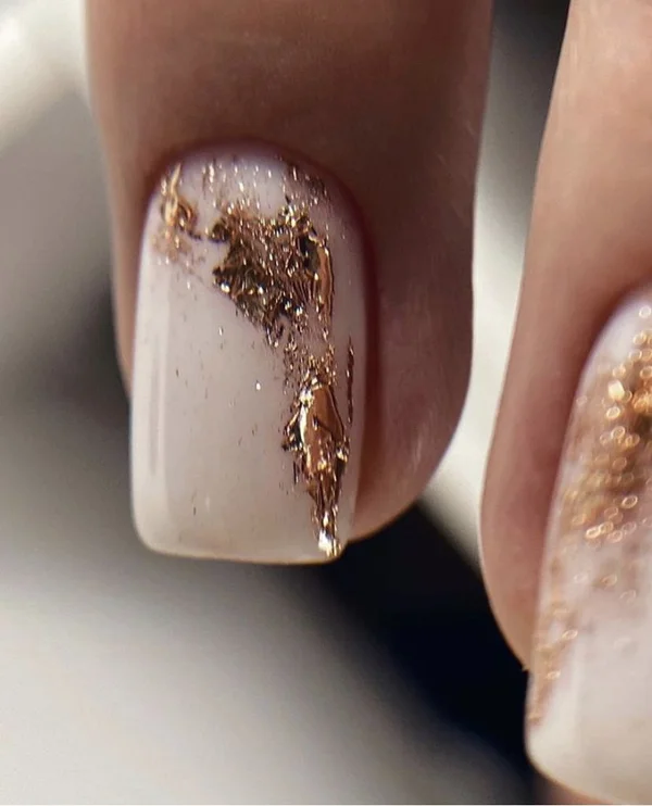 Стильний дизайн нігтів