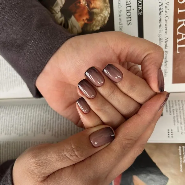 Стильний дизайн нігтів