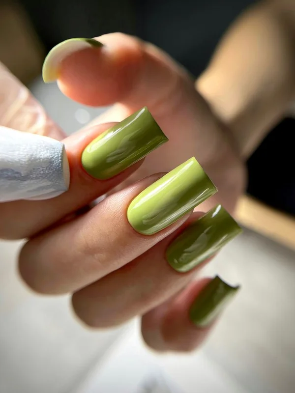 Стильний дизайн нігтів