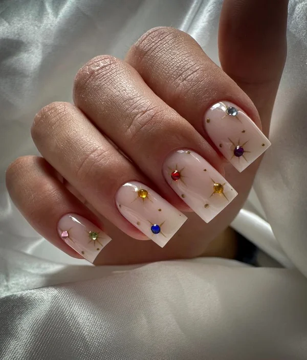 Трендовий дизайн нігтів