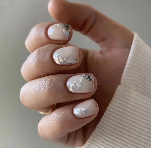 Трендовий дизайн нігтів