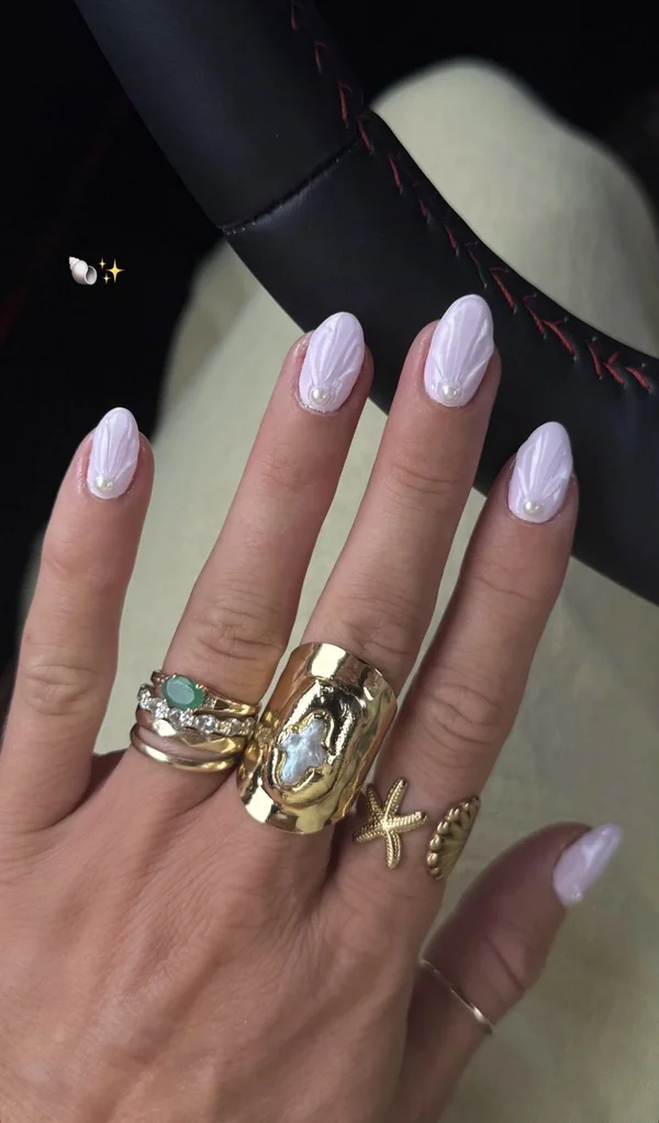 Трендовий дизайн нігтів