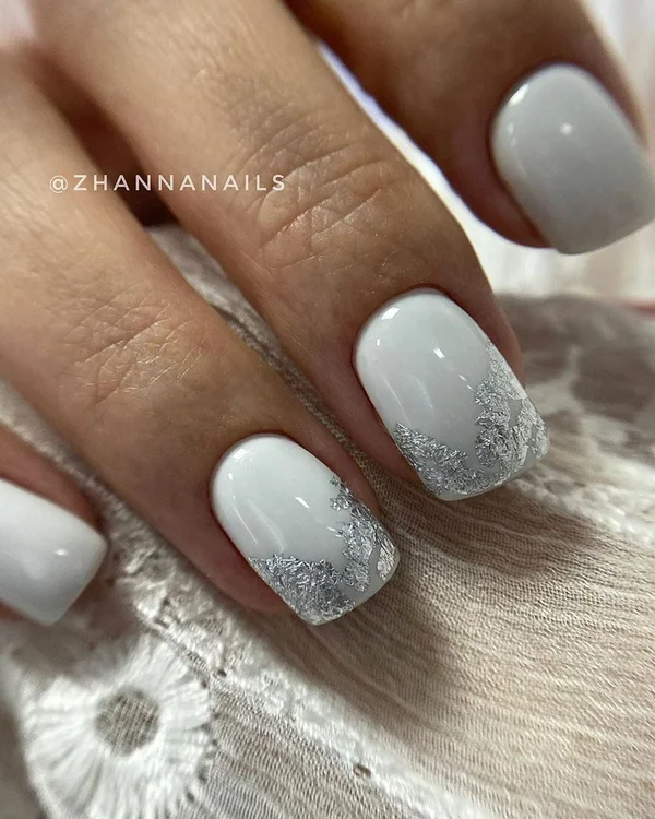 Молочний манікюр