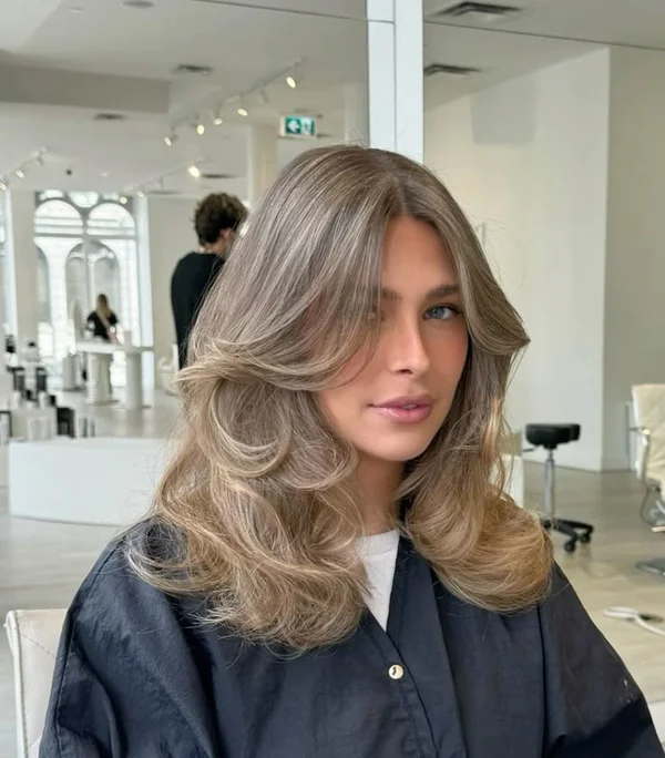 Модна жіноча стрижка