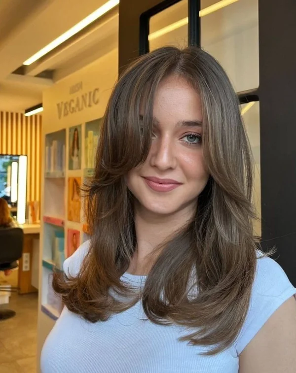 Модна жіноча стрижка